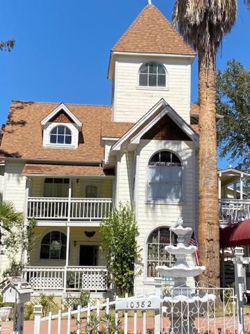 The Palm Hotel Jamestown Exterior photo